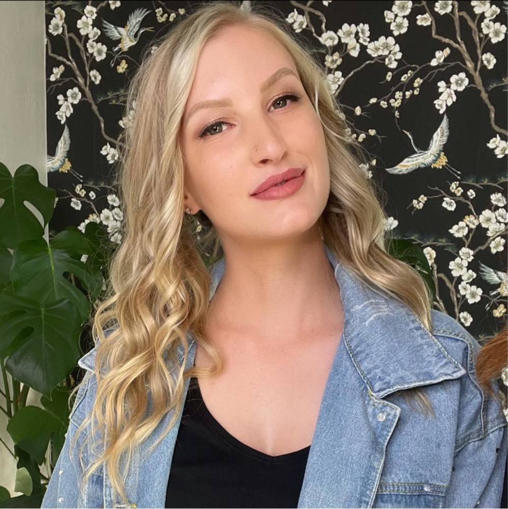 Meet your Posher, Hillary